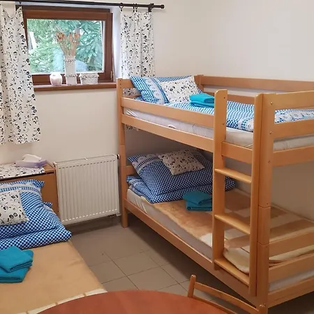Na Samotě U Lesa -rasovna * Msecke Zehrovice