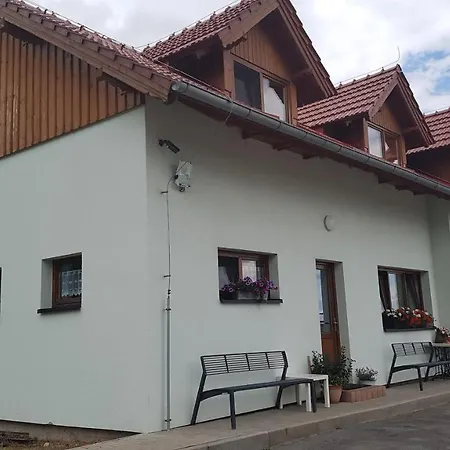 Na Samotě U Lesa -rasovna Ubytování v soukromí Msecke Zehrovice