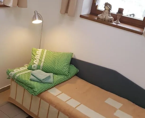 Na Samote U Lesa -rasovna Kwatera prywatna Msecke Zehrovice