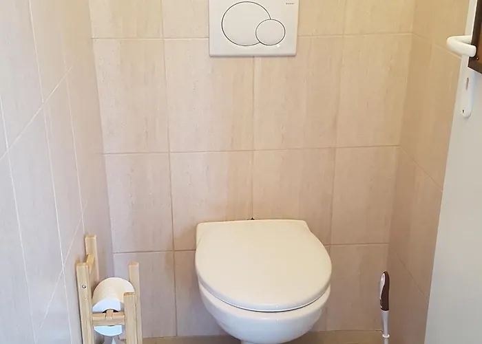 Kwatera prywatna Na Samote U Lesa -rasovna *